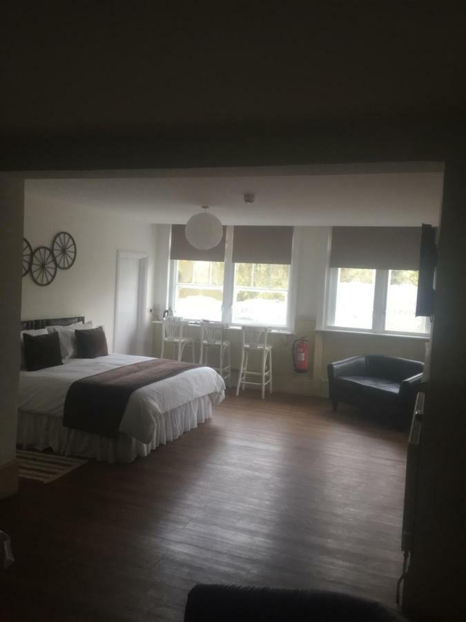 Good Intent Rooms Waltham Abbey Buitenkant foto
