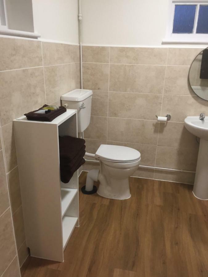 Good Intent Rooms Waltham Abbey Buitenkant foto